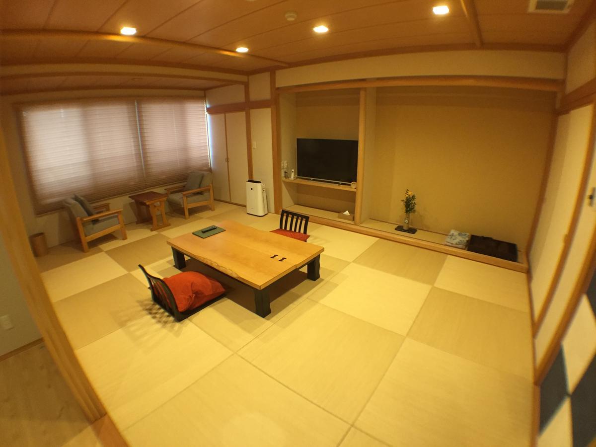 Hokuriku Yamashiro Onsen Hotel Kikyou Kaga (Ishikawa) Exterior foto